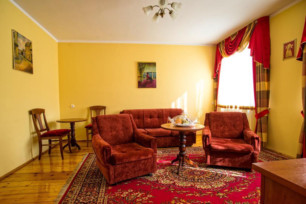 Hotel Adalbertus Gniezno Zimmer foto